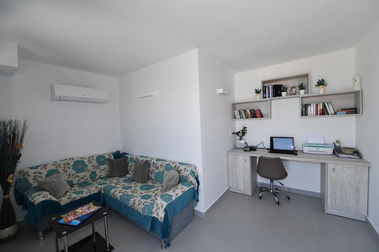 Nova Luxury Suites Pýrgos Zewnętrze zdjęcie